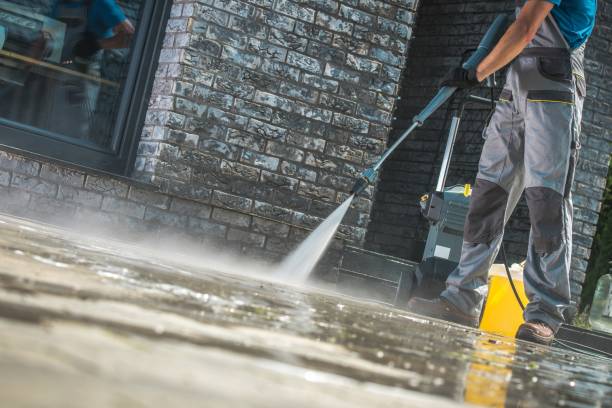 Best Spring Cleaning  in Ellwood City, PA